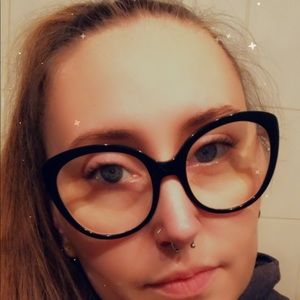 Meet your Posher, Jerilyn